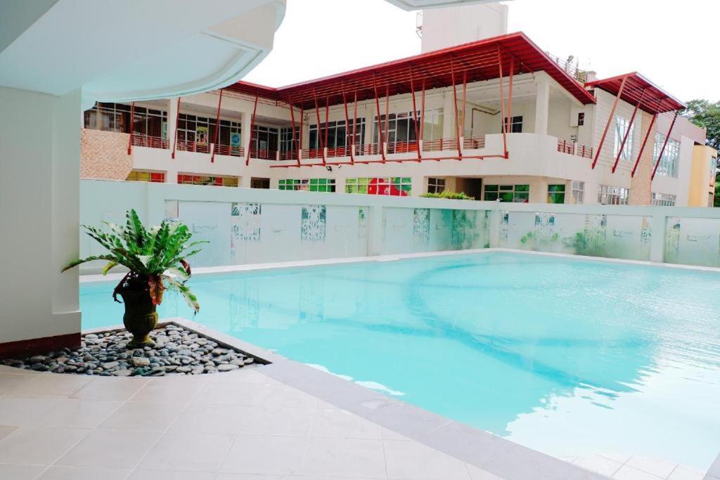 Cityland Tagaytay Taal Lake View City View Free Pool Parking Studios With Balcony Are City View Tagaytay City Bagian luar foto