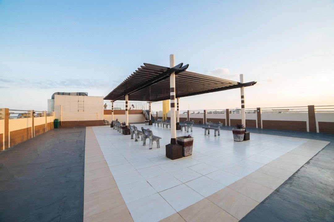 Cityland Tagaytay Taal Lake View City View Free Pool Parking Studios With Balcony Are City View Tagaytay City Bagian luar foto