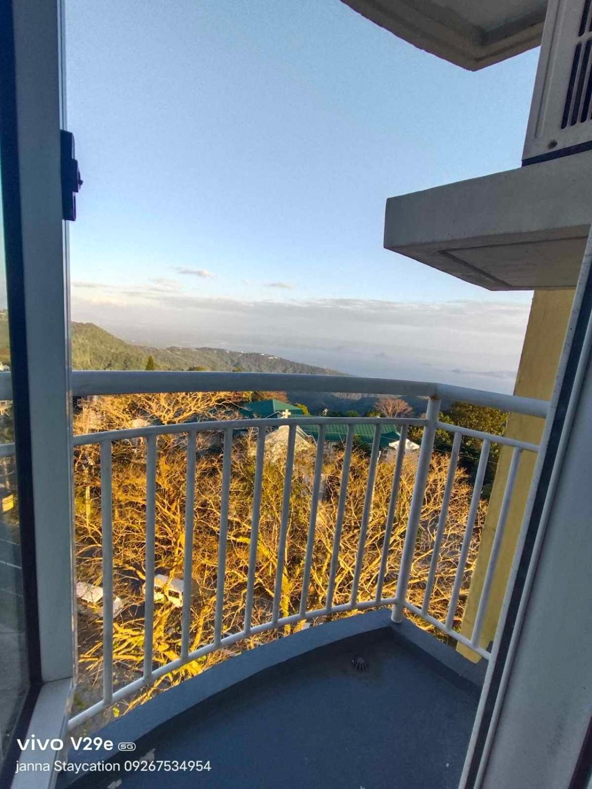 Cityland Tagaytay Taal Lake View City View Free Pool Parking Studios With Balcony Are City View Tagaytay City Bagian luar foto